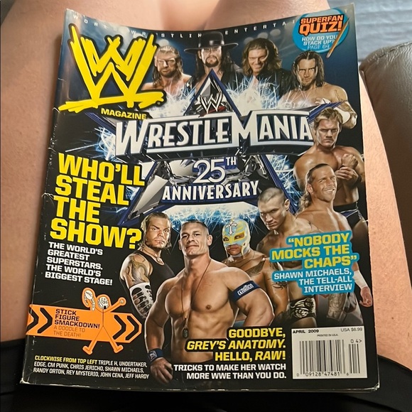 WWE Other - WWE WrestleMania 25th Anniversary Magazine 2009
